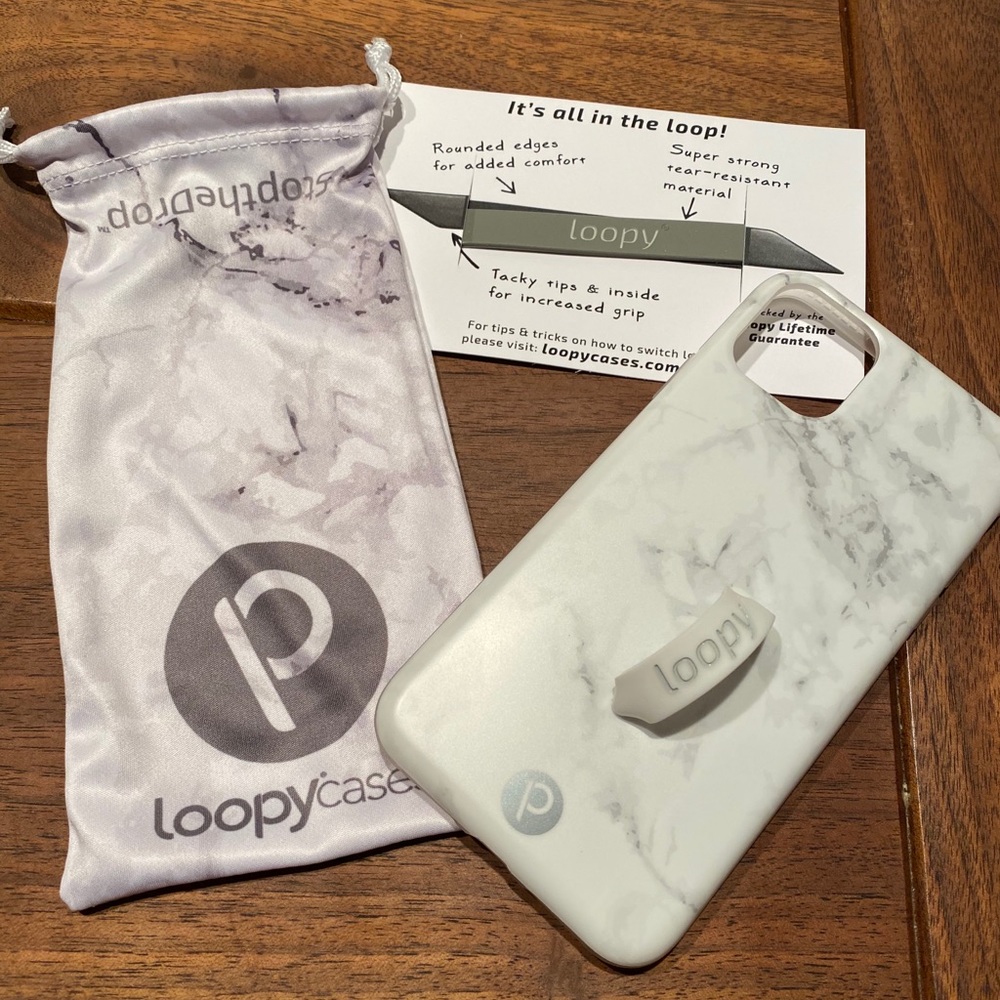 Loopy Case iPhone 11 Pro Max, White Marble, Lefty